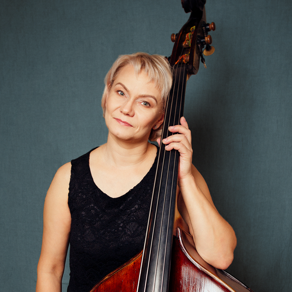 Joanna Krempec Kaczor holding a double bass