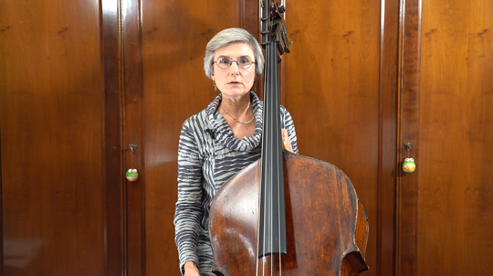 Bach — Polonaise in D minor: Tutorial with Cathy Elliott, Double Bass. Part 1 of 2