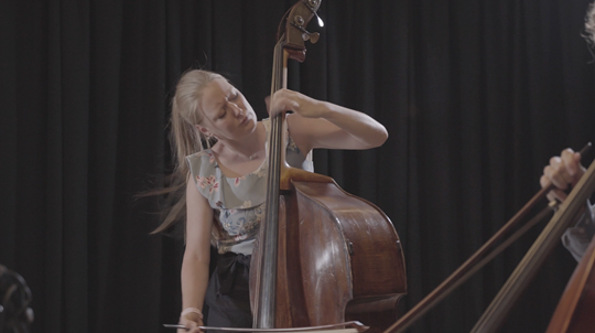 Dean — Lockdown Miniatures No. 3, [No. 2]: Played by Phoebe Russell and Justin Bullock, Double Bass